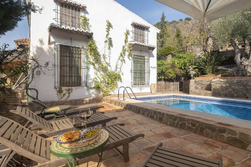 Foto 86d699ac-904e-4000-9303-cf47a0b9e8f6. Masía auténtica casa de campo andaluza con encanto cerca en Sayalonga
