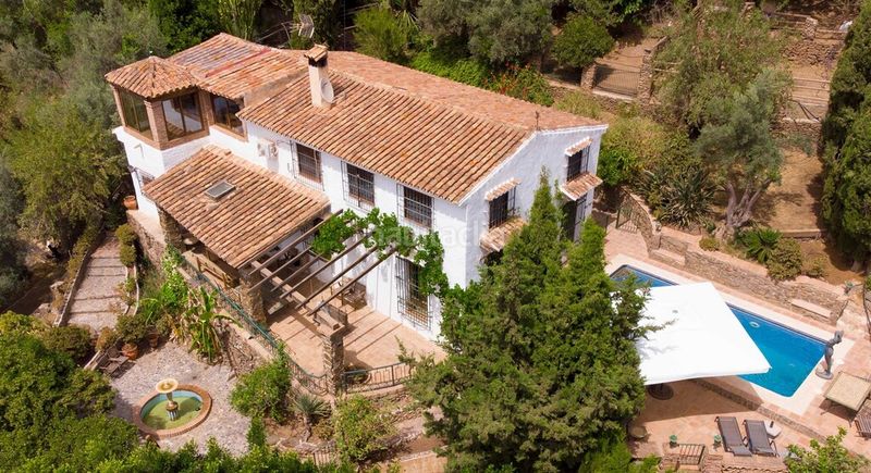 Foto c16c8b55-af8e-4e9b-a29b-415f4424b8b8. Masía auténtica casa de campo andaluza con encanto cerca en Sayalonga