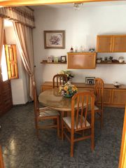 Masia a Cómpeta. Casa con  doble vivienda en competa pueblo