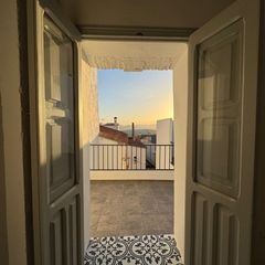 Bauernhof in Periana. Casa de pueblo reformada con terraza y vistas en periana