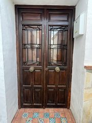 Mas à Algarrobo Pueblo. Casa adosada andaluza renovada de dos dormitorios en algarrobo p
