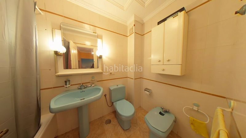 Foto 082178d9-c9ed-420f-8f90-cc55e5a4a690. Casa aparellada amb aparcament a Capistrano Nerja