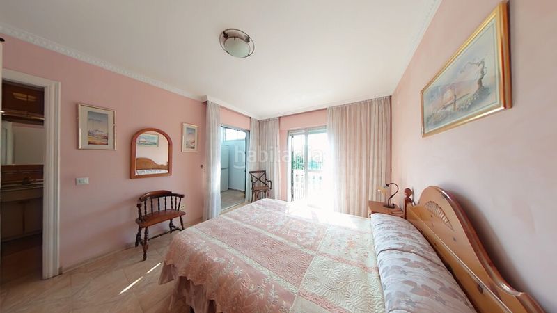 Foto 0f45fb59-6228-497c-ad9b-de14ac8944b1. Casa aparellada amb aparcament a Capistrano Nerja