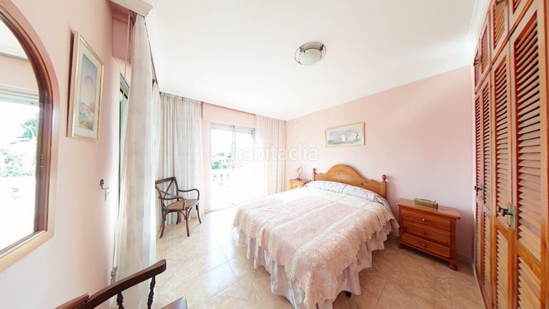 Foto 60fdad34-0163-4660-ba76-3d29f583dadf. Casa aparellada amb aparcament a Capistrano Nerja