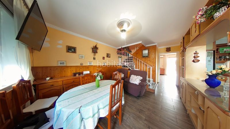 Foto a7a34682-c254-4ef9-912f-c1d08a01271a. Casa aparellada amb aparcament a Capistrano Nerja
