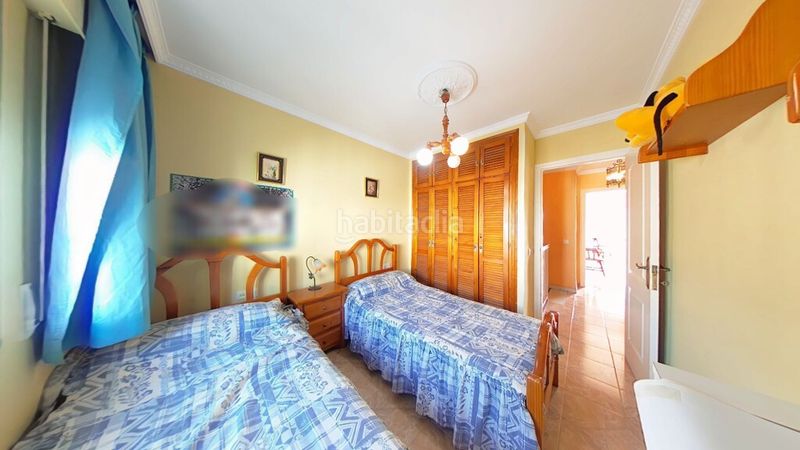 Foto c55a3c20-ee5b-4291-b047-8e3e4da28add. Casa aparellada amb aparcament a Capistrano Nerja