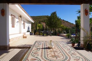 Masia a Norte - Barrio del Pilar - El Reñidero. Casa de campo en triana con piscina