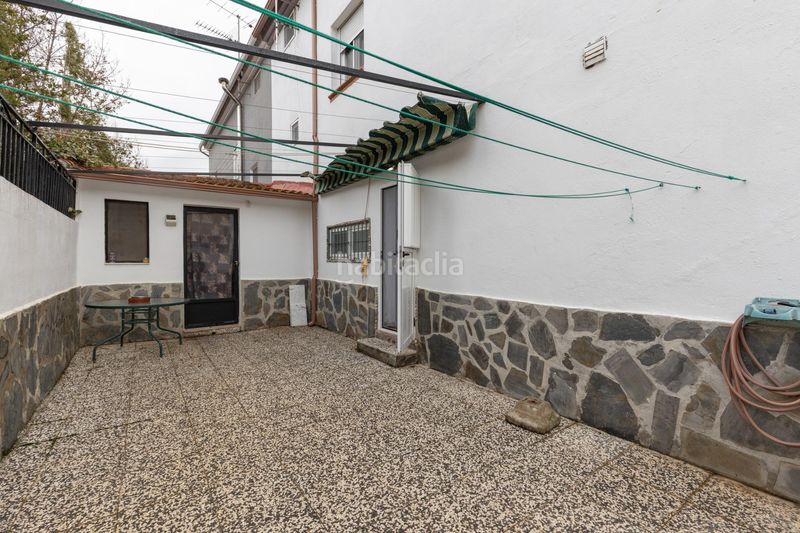 Foto e699cc2a-e2e5-4354-bc52-e55c414b71ba. Casa adosada magnifica unifamiliar adosada de 4 plantas en loma linda con piscina comunitaria en Ogíjares