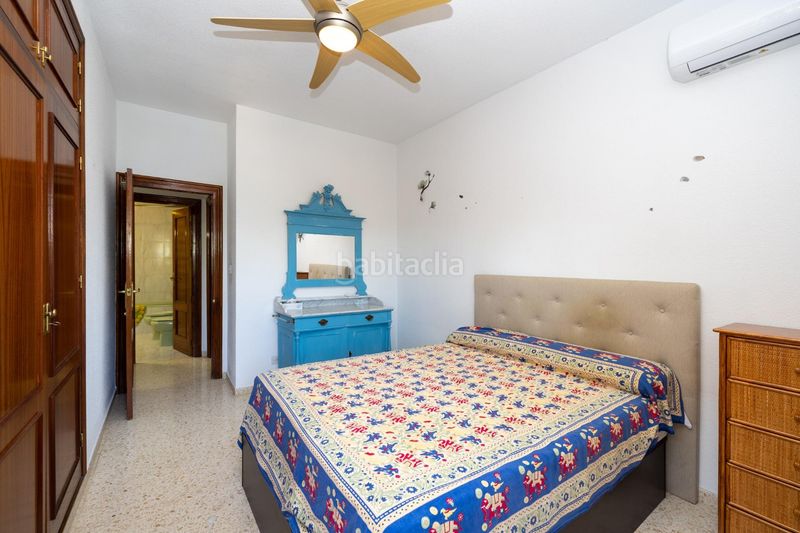 Foto 4206c804-3ff2-4486-aa0c-06bf9a724a58. Chalet estupendo chalet en urbanización los alixares de otura en Villa de Otura