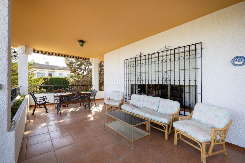 Foto 50d86bf5-d31a-4bc8-a550-39507b889cf3. Chalet estupendo chalet en urbanización los alixares de otura en Villa de Otura