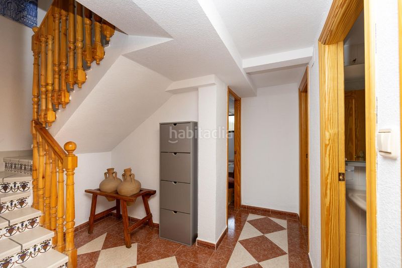 Foto 6cc16913-cbf9-4291-a7a8-ed9b6d6c13a1. Chalet estupendo chalet en urbanización los alixares de otura en Villa de Otura