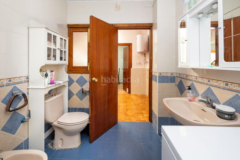 Foto ea0a240f-f4e7-4522-9c9d-bc52247c700a. Casa adossada a Valle (El)