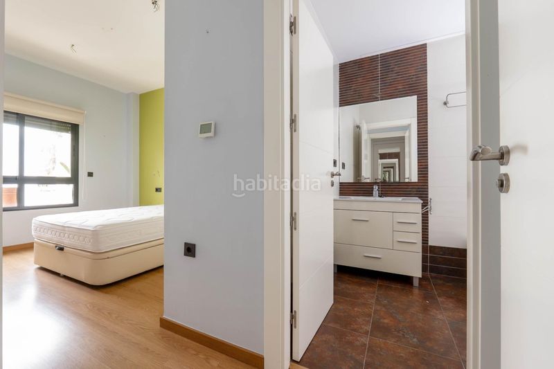 Foto 27c169cc-8488-4f02-bc6d-d54620210349. Pis amb aparcament piscina a Playa de Granada Motril