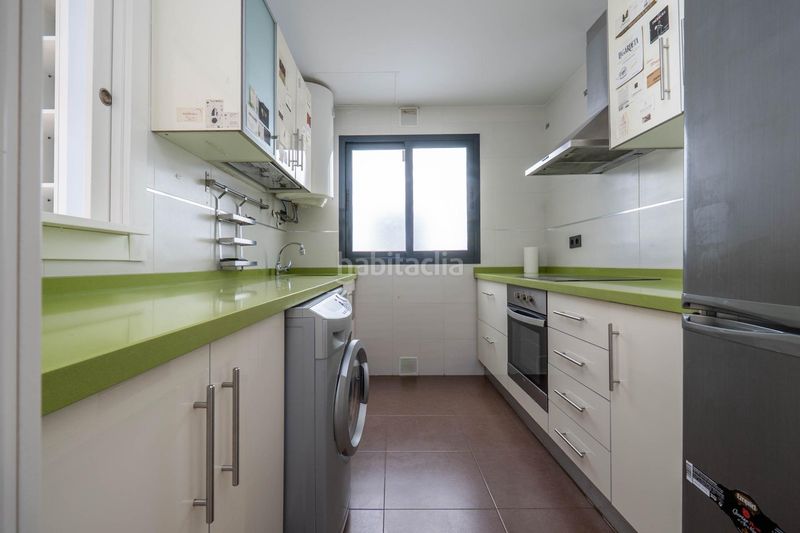 Foto 811852db-8bcc-4957-9177-380c3be3ea6c. Pis amb aparcament piscina a Playa de Granada Motril