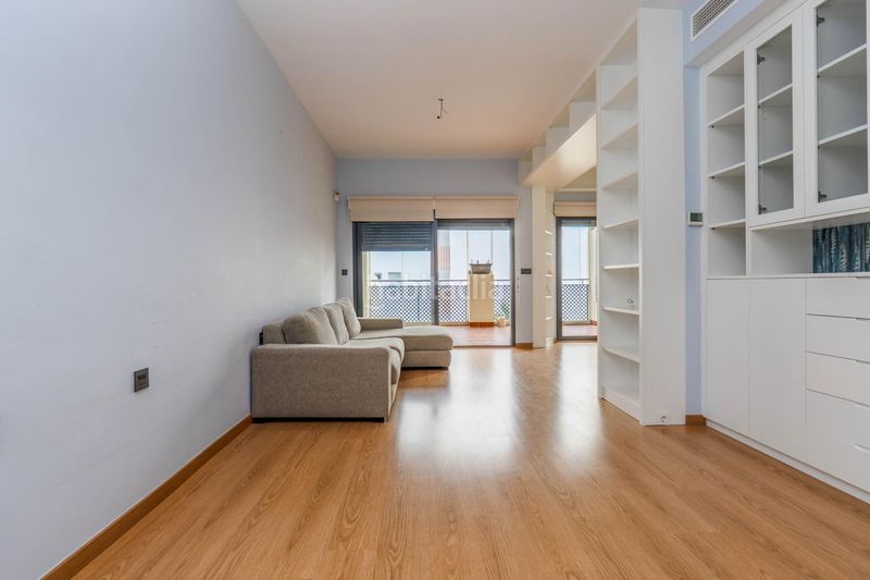 Foto 9332e573-58b1-49c2-8f9f-3431942e9926. Pis amb aparcament piscina a Playa de Granada Motril