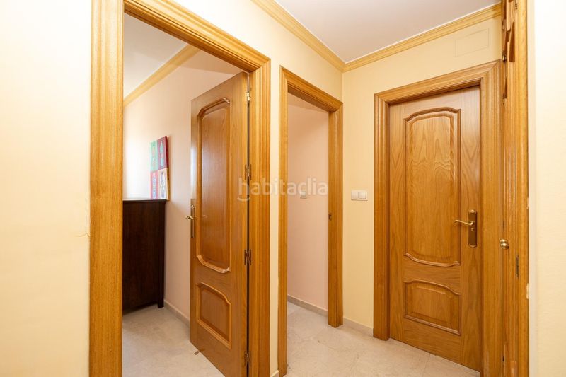 Foto 75b31c07-4e35-44b0-aad9-f1fc51b2aece. Casa adosada en avenida de murcia 15 espectacular casa unifamiliar en recinto cerrado capital en Granada