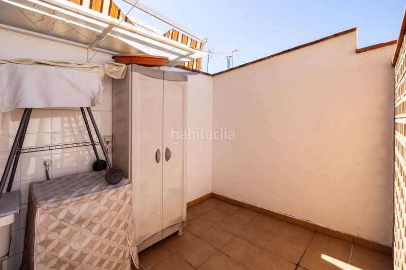 Foto e14eb485-4802-4a8c-bde0-df2c29a1fc40. Casa adosada en avenida de murcia 15 espectacular casa unifamiliar en recinto cerrado capital en Granada