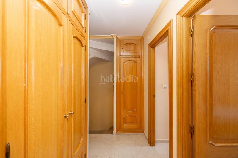 Foto f5949d8e-55d3-4695-bd78-46492fc78688. Casa adosada en avenida de murcia 15 espectacular casa unifamiliar en recinto cerrado capital en Granada
