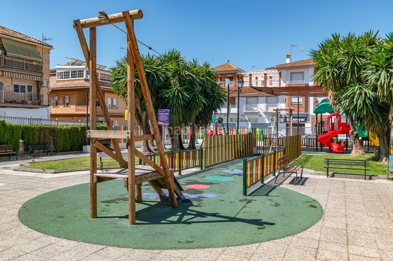 Foto a7534075-aea7-432c-90a0-ec314c793164. Casa amb calefacció aparcament a Peligros