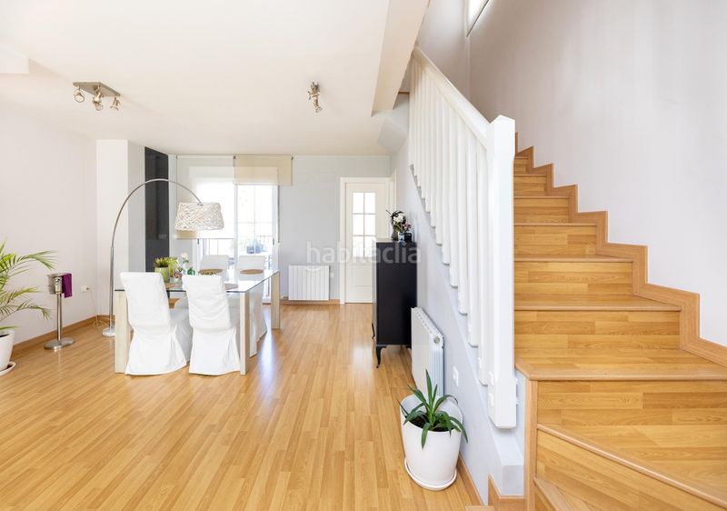 Foto 8c45ad99-d977-4970-9bb1-15d6f486ee4e. Xalet amb aparcament piscina a Barrio de la Vega Monachil