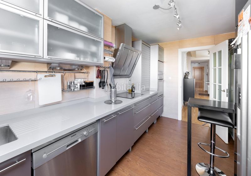 Foto c07c61cc-12b9-4fb0-b1f9-ed397d97f58c. Xalet amb aparcament piscina a Barrio de la Vega Monachil