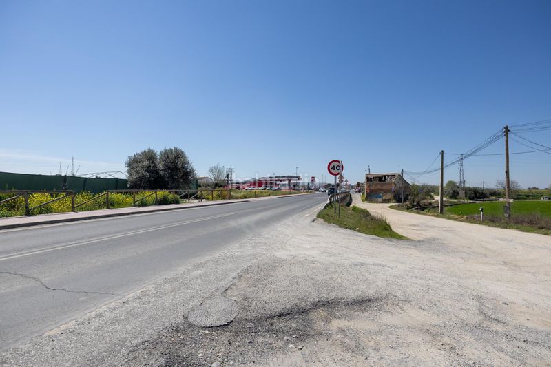 Foto 0fdb460d-2bfd-41b9-8cae-2e595f603541. Masia amb aparcament a Poniente Armilla