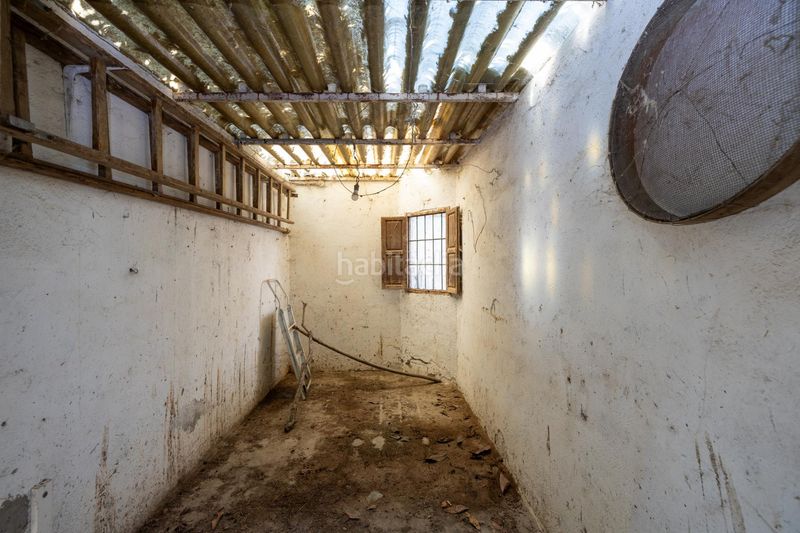 Foto 22bbed05-ee92-46e5-bb62-b261a6b8200f. Masia amb aparcament a Poniente Armilla