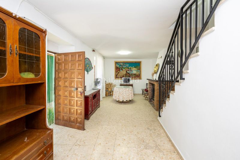 Foto aefaa339-efca-43d3-b0bd-956f195ba8a1. Masia amb aparcament a Poniente Armilla