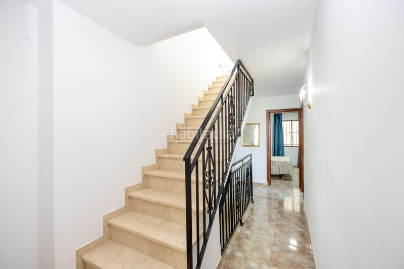 Foto b1847523-df34-47b1-8c15-7a31ddf0157f. Masia amb aparcament a Poniente Armilla