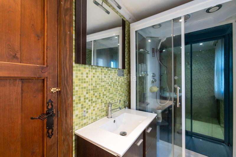 Foto 5ac612f8-9065-4546-87fd-f2ed33b51538. Casa en calle de santa isabel 22 magnífica casa corazón 7hbt 3 baños...a 5 minutos de la playa en Almuñécar