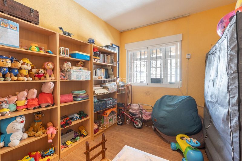 Foto b7a84b49-fe83-41a7-acac-a65dcdcaf528. Casa amb aparcament a San Miguel Armilla