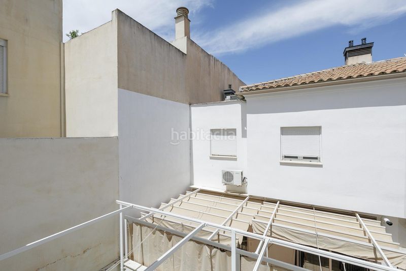 Foto b57d3f97-c14d-45de-a58c-89187c2656f9. Casa adossada amb calefacció aparcament a San Miguel Armilla