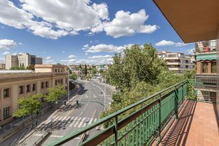 Pis  Avenida de madrid. Piso señorial de 182 m2 en avenida madrid amplitud, luz y posibi