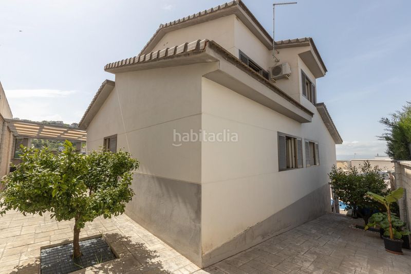 Foto 588c7115-7c89-4d90-b9b6-468892d790e7. Casa amb calefacció aparcament piscina a Alfacar