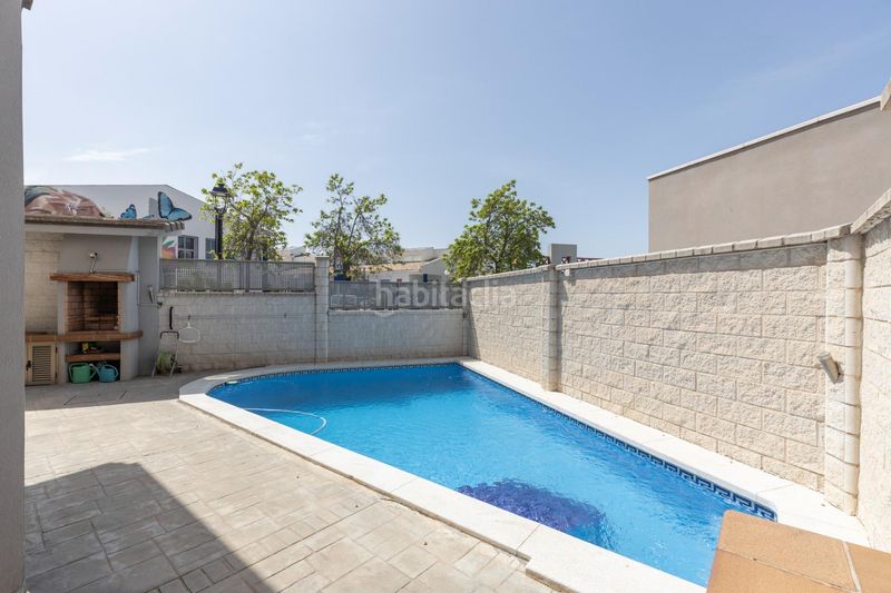 Foto 5da2a2f5-154c-43fd-a129-db0a07e4378d. Casa amb calefacció aparcament piscina a Alfacar