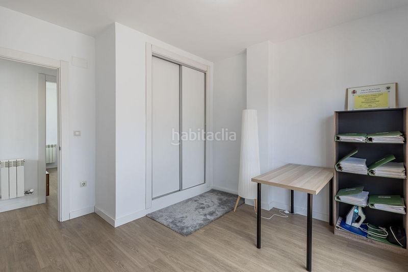 Foto 5e0f6c4e-deba-48e8-ac77-3ba861c52491. Àtic amb calefacció aparcament a Santa Fe