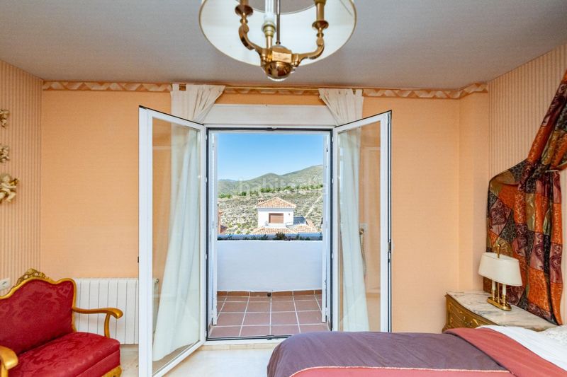 Foto db7602d2-7d0b-49d1-a385-fe5613f8860d. Xalet amb calefacció aparcament piscina a Barrio de la Vega Monachil