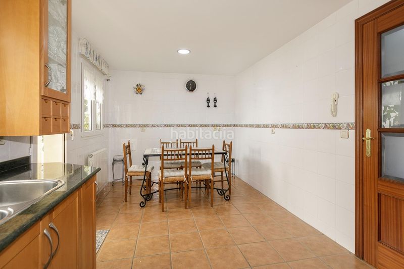 Foto 46a9a8df-2da0-45a1-b781-c7836a6bb67c. Casa adosada en calle santo sepulcro de la quinta 26 magnífico adosado con apartamento independiente en Bola de Oro, en Granada