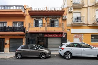Semi detached house  Camino de las cañas. Edificio en el centro de motril
