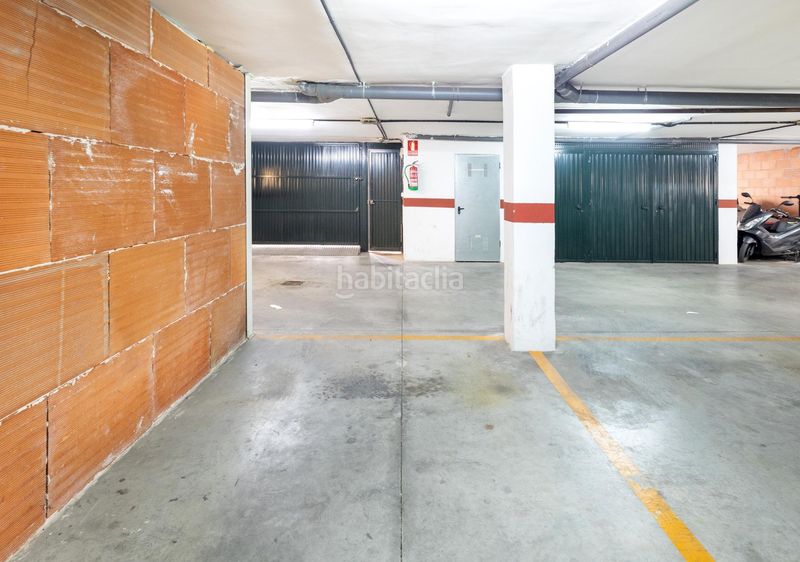 Foto b902348b-2d06-4f1c-983d-6396f1a18050. Planta baixa amb aparcament a Poniente Armilla