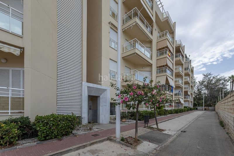 Foto c88a1b75-83d6-432a-bbee-629ee59625b8. Pis amb calefacció aparcament piscina a Playa de Granada Motril