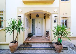 Xalet  Calle calle brisa. Tu oasis privado de lujo en cortijo del aire piscina, espacio y