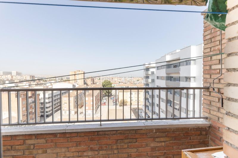 Foto f0f35d9d-91e2-4fd4-bd02-e384875cf09c. Pis a Barrio de Zaidín Granada