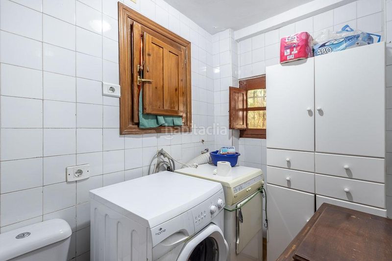 Foto b5a13b52-9b53-4c81-ab1b-6cd41c18abb9. Casa amb aparcament a Barrio de Albaicín Granada