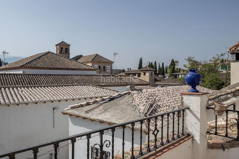 Foto ea37d2dc-a465-4d90-b3c9-88eb24667698. Casa amb aparcament a Barrio de Albaicín Granada