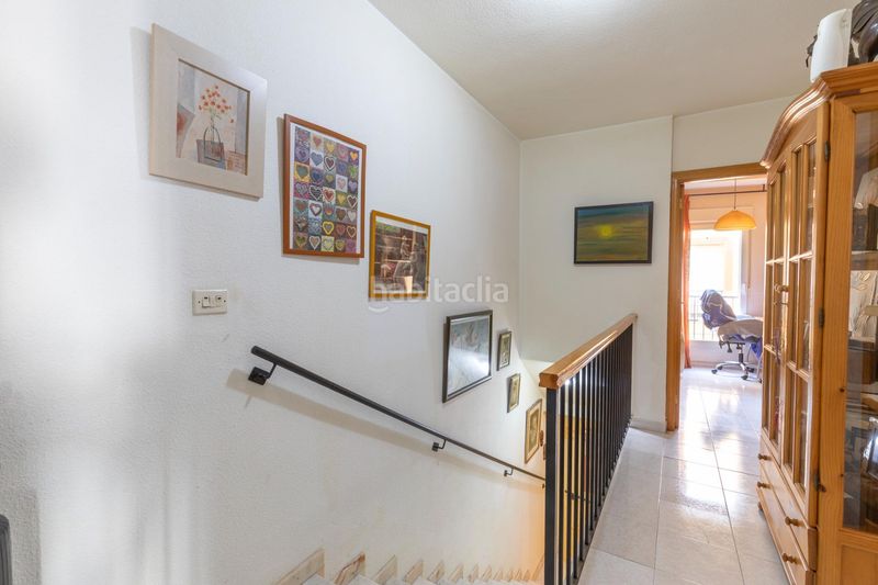Foto 3d393c35-ffba-45b9-993d-961911175673. Casa adossada amb calefacció aparcament a Gójar