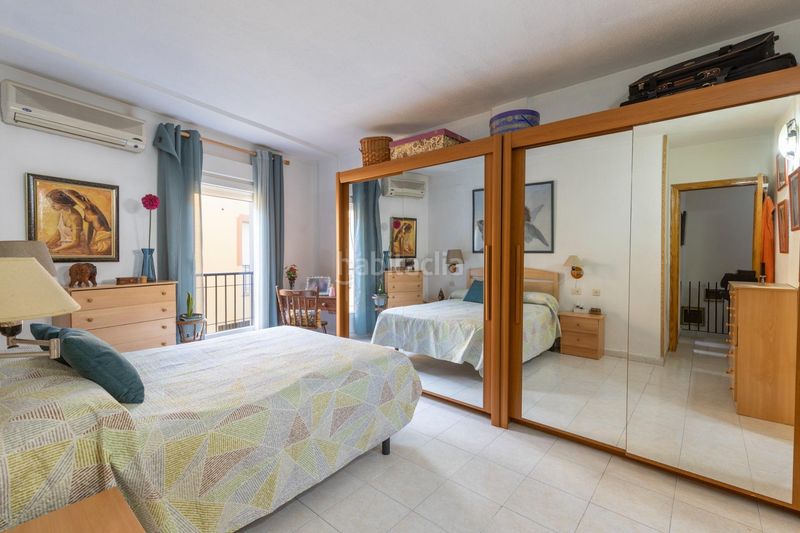 Foto b1ea29ae-c9f2-4272-85ee-583a99d6ef8c. Casa adossada amb calefacció aparcament a Gójar