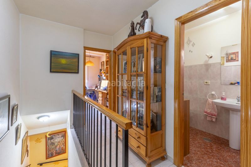 Foto cf5bb4b2-c825-49ea-9f59-16c3d1b093e6. Casa adossada amb calefacció aparcament a Gójar