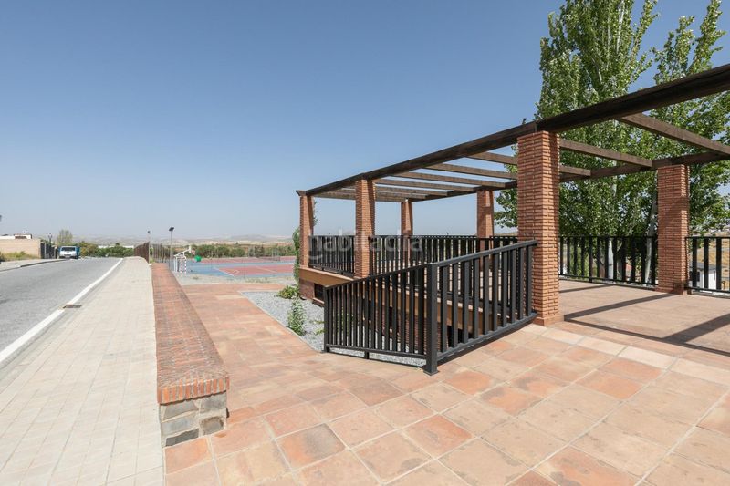 Foto a87882a8-5750-4b67-aa44-7e5cbf140ac4. Xalet amb calefacció aparcament piscina a Dílar