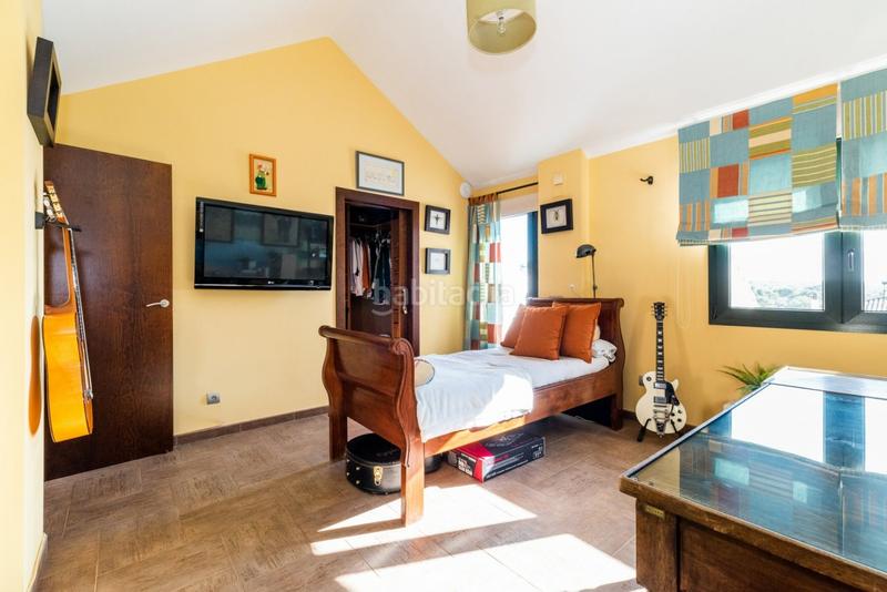 Foto 7e48a619-5729-41cf-9ce0-4d5176db2031. Chalet en calle guadalquvir (ur.atalaya) 11 chalet de revista en Albolote